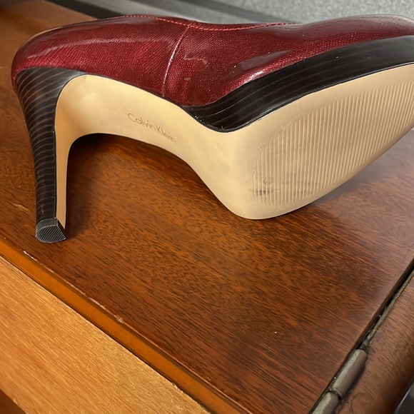 Calvin Klein heels - Picture 3 of 5
